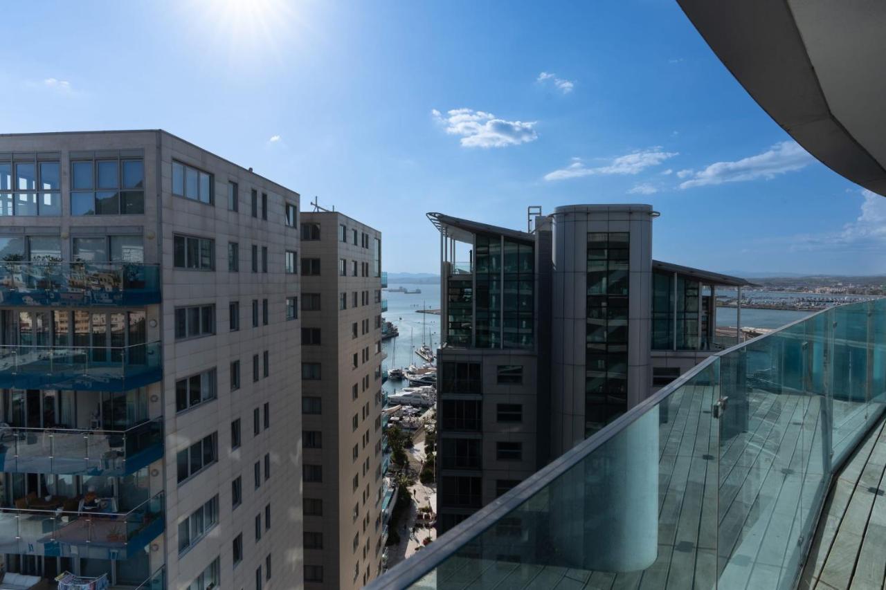 Seaside Serenity Oasis - High Floor - Stunning Views Гибралтар Экстерьер фото